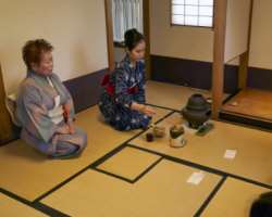 You can know about the history of the garden, Japa You can know about the history of the garden, Japanese culture, and tradition with a guided tour of the garden. It also provides an opportunity to lea